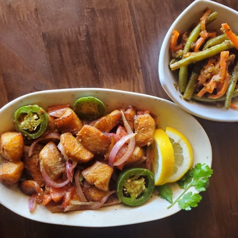 Discover Our Flavorful Tibs